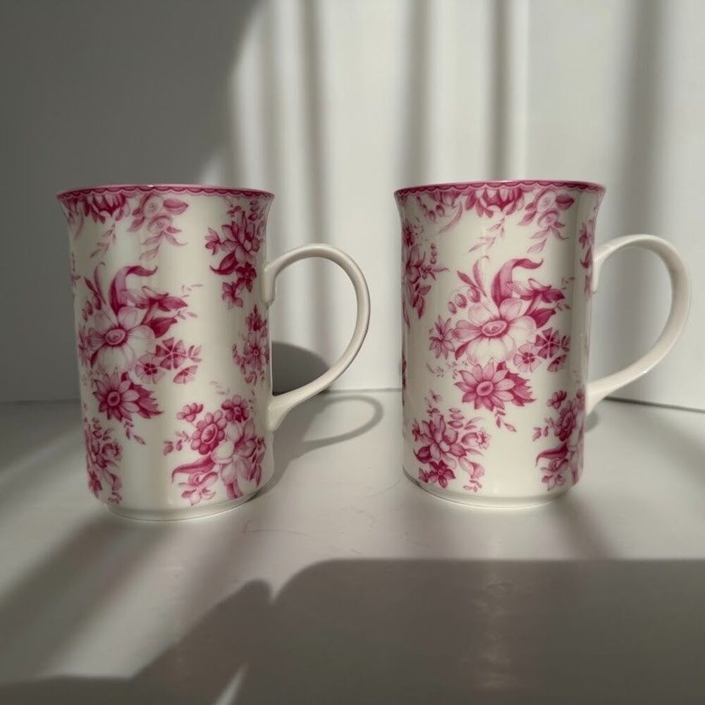 Vintage Whittard of Chelsea Pair of Pink Floral Fine Bone China Mugs - Picture 3 of 9